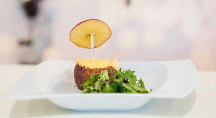 Fondue de vacherin Mont d'or Menu fêtes fin d'année